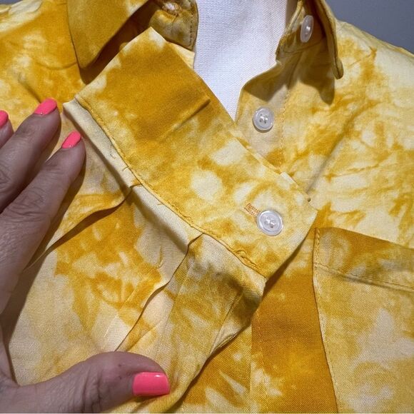 WT Caara yellow and white tie dye Marble button down blouse women's size med - Picture 10 of 10